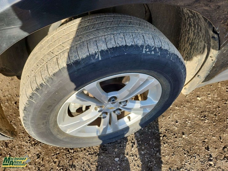 2013-chevrolet-equinox-lt-image-28