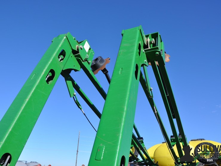 2014-john-deere-1770nt-ccs-image-16