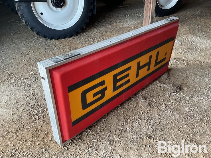 gehl-lighted-sign-image-1