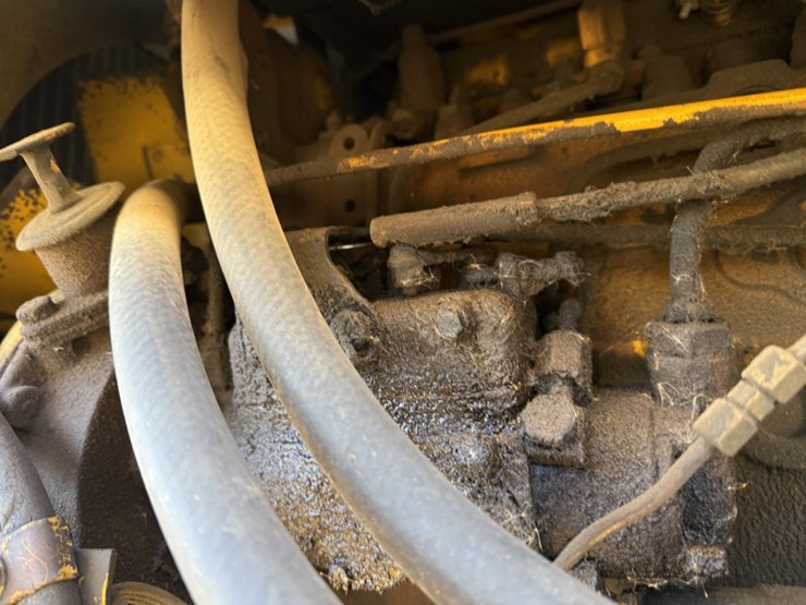 massey-ferguson-300a-image-27