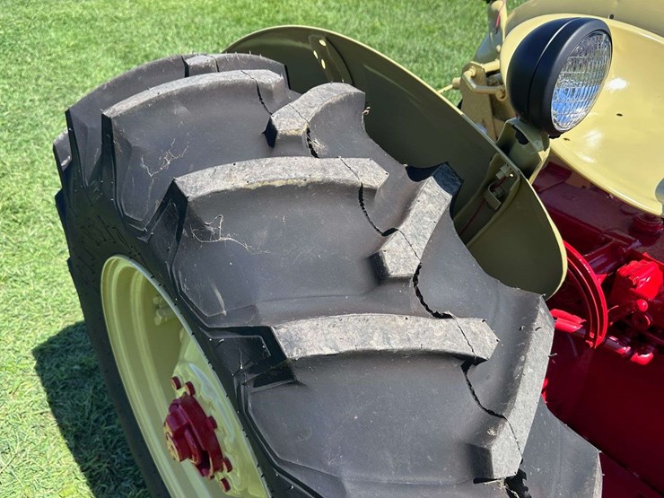 cockshutt-550-image-91