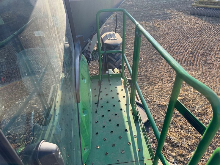 john-deere-600r-image-34