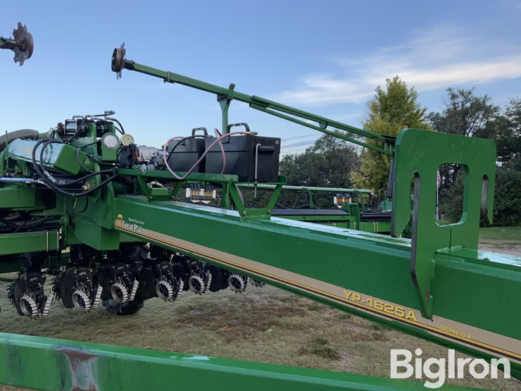 2018-great-plains-yp1625a-image-14