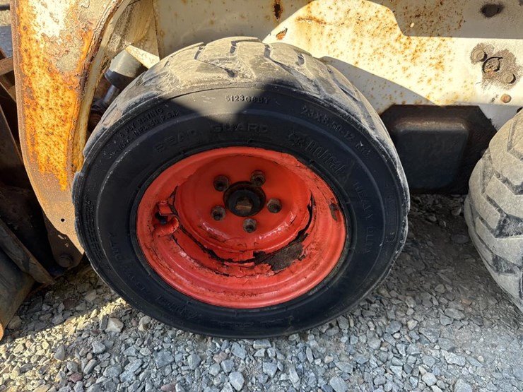 2015-bobcat-s70-image-37