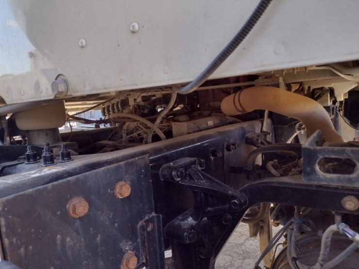 21-peterbilt-water-truck^title^-(qea-4053)-image-42