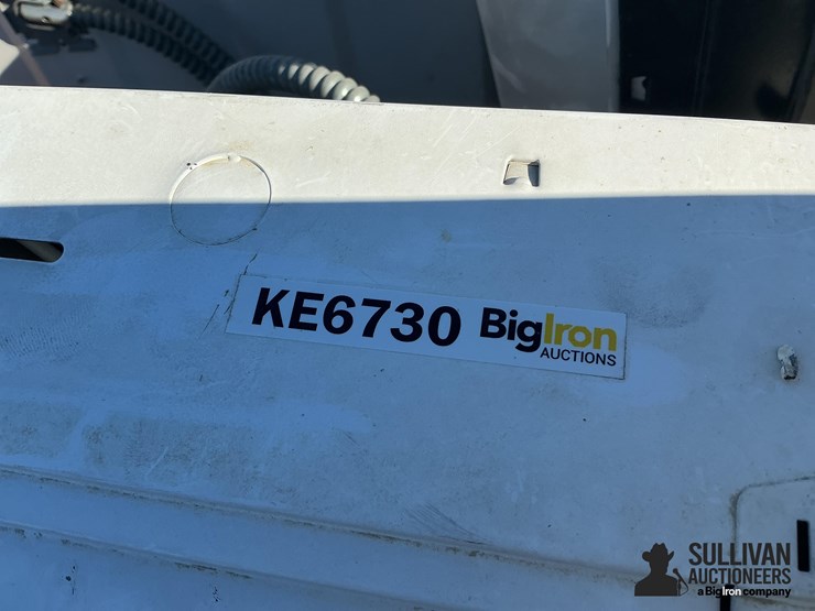 fluorescent-light-fixtures-image-10