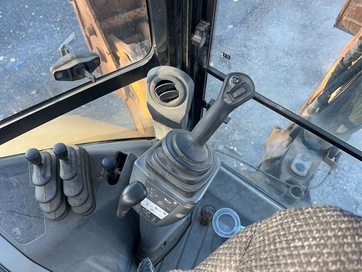 caterpillar-430f2-it-image-26