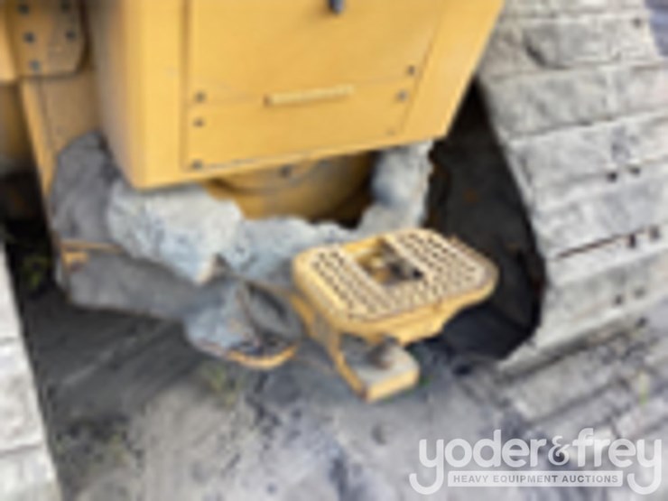 2018-caterpillar-d6n-image-5