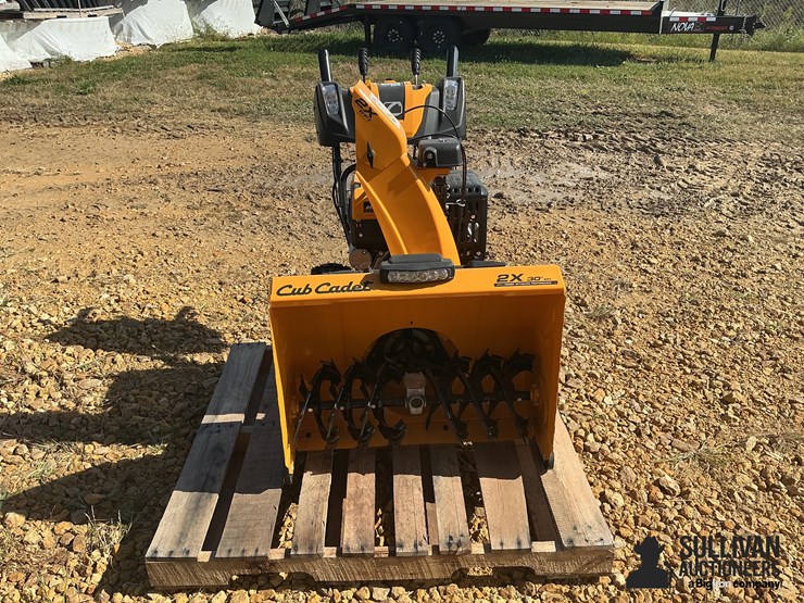 cub-cadet-2x30ip-30”-walk-behind-snow-blower-image-2