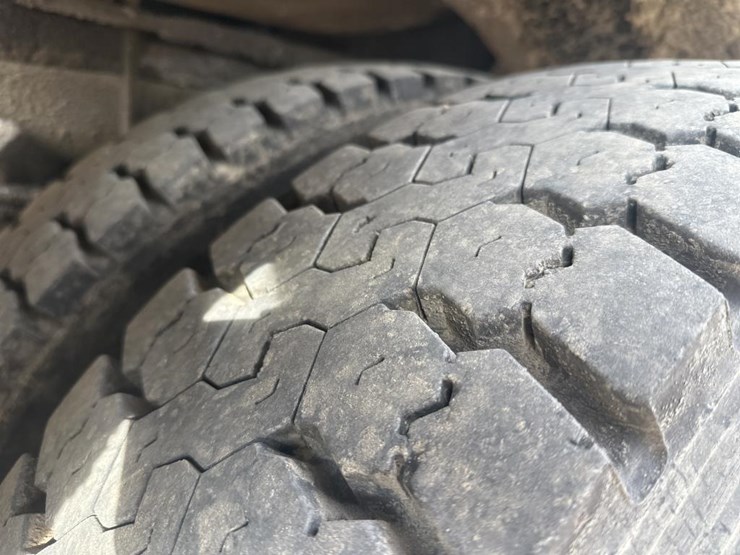 2009-international-7400-image-63