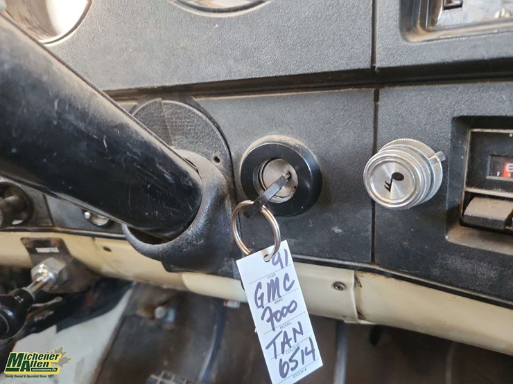 1991-gmc-7000-image-17