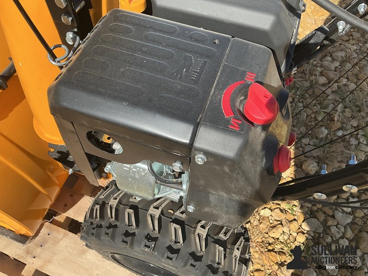 cub-cadet-3x28ip-28”-walk-behind-snow-blower-image-17