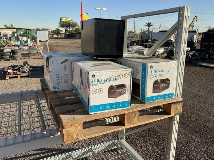 pallet-of-mailboxes-image-3