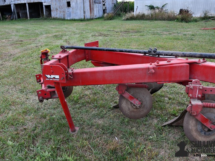 white-5-bottom-plow-image-10