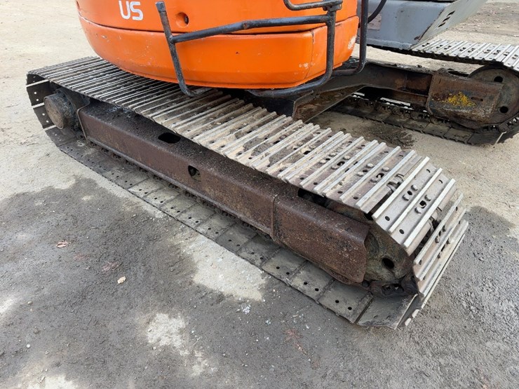 hitachi-zx75us-image-17