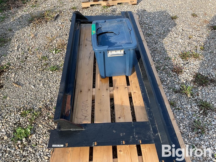 new-holland-cr-series-header-adapter-image-8