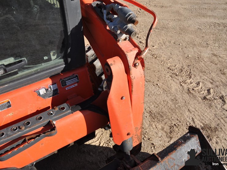 2020-kubota-ssv75-image-16