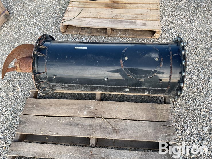 new-holland-cr-combine-unloading-auger-extension-image-2