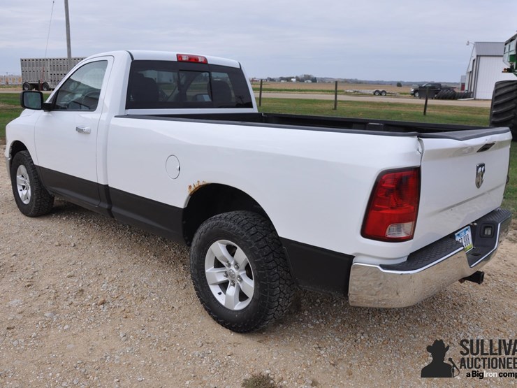 2014-ram-1500-slt-image-7