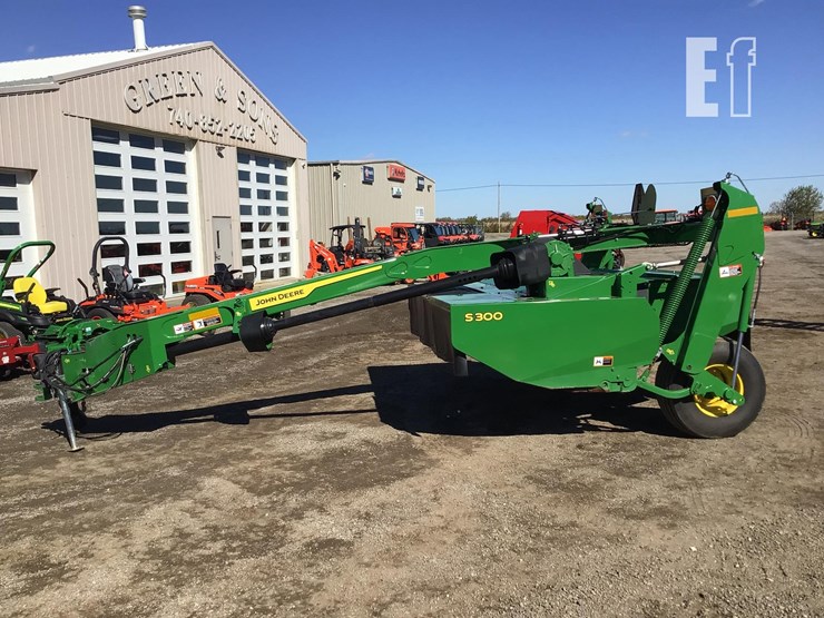 2023-john-deere-s300-image-4