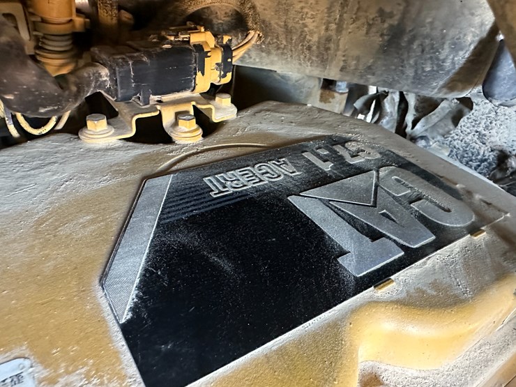 2016-caterpillar-926m-image-81