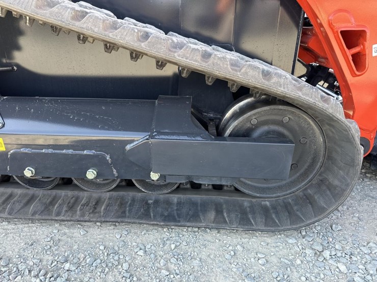 #5120-•-2025-kubota-svl-97-3-tracked-skid-steer-image-52