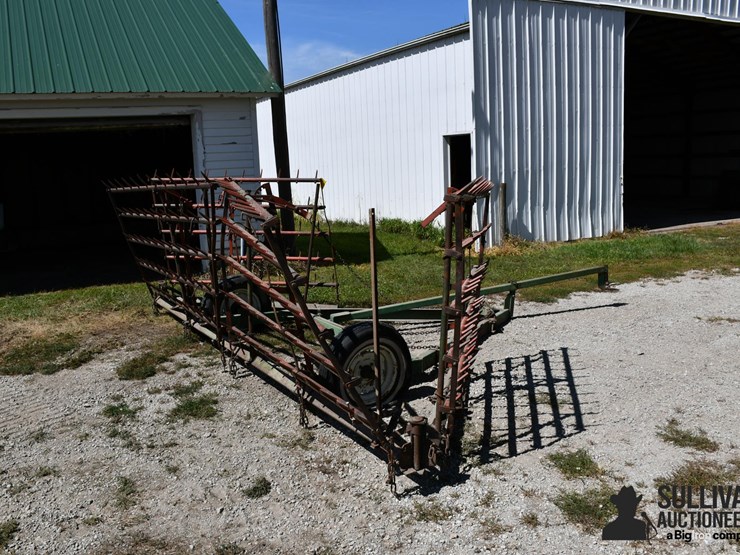 mcfarlane-wd-1014f-26'-5-bar-spike-tooth-harrow-image-5