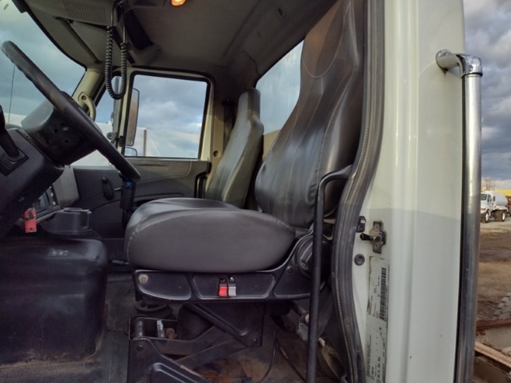 international-10-image-14