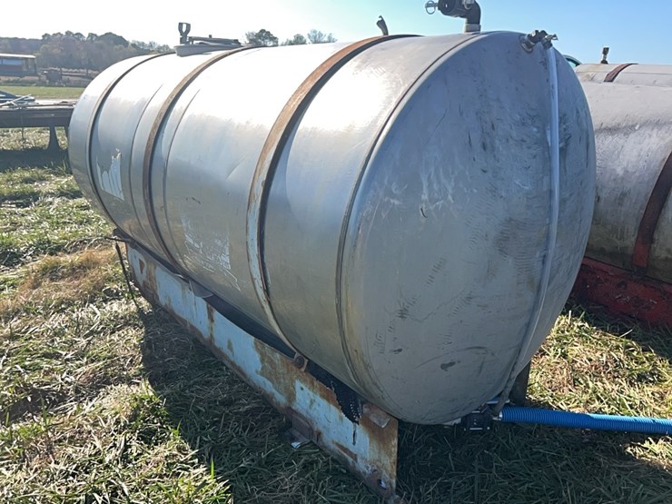 stainless-nurse-tank-image-7