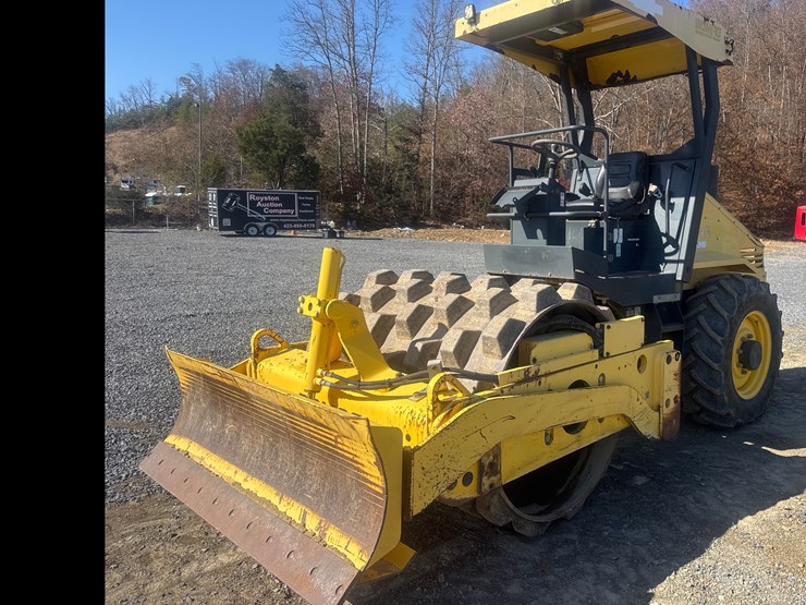 #1299-•-bomag-articulating-vibratory-compactor-roller-image-5