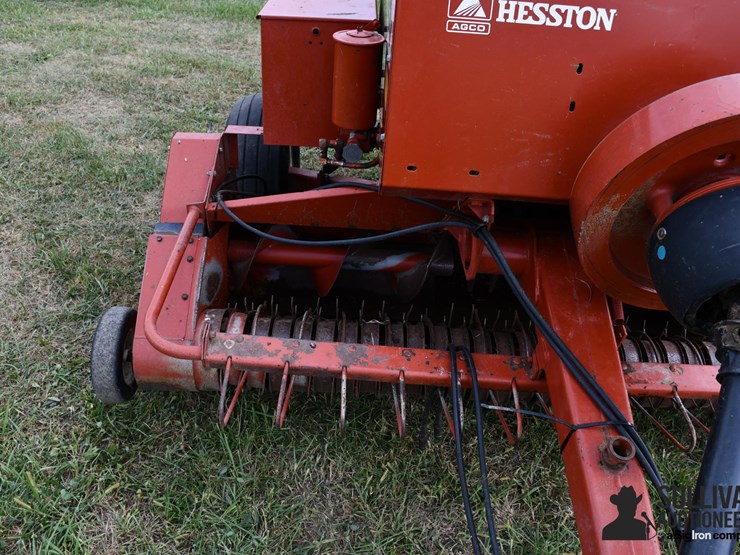 1993-hesston-4590-image-12