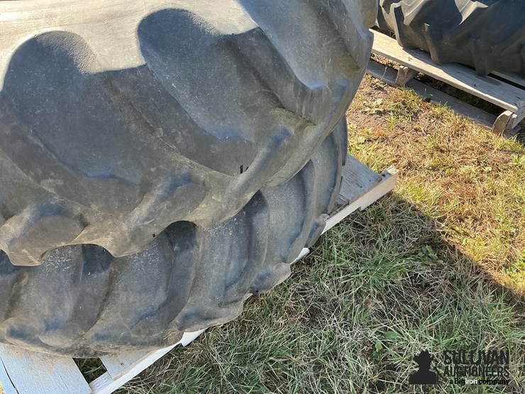 goodyear-14.9-24-tires-on-8-bolt-rims-image-7