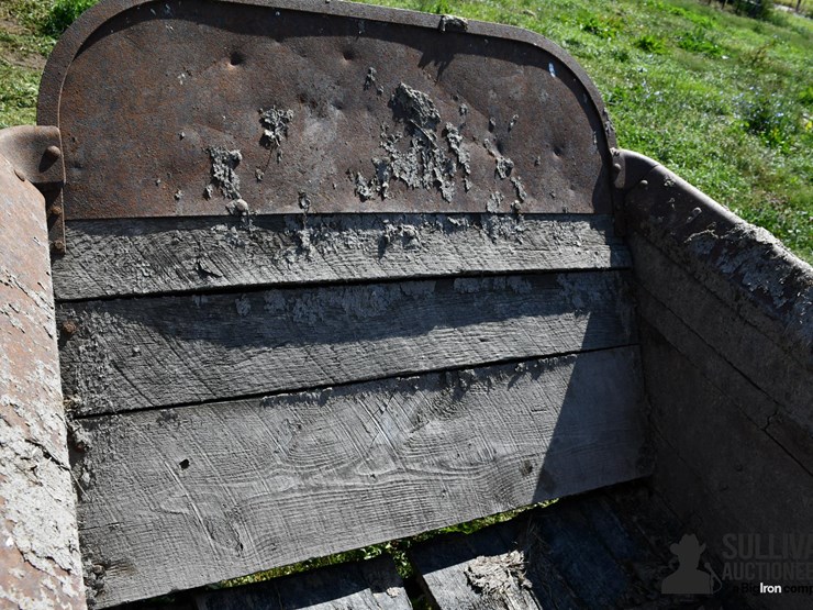 manure-spreader-image-11