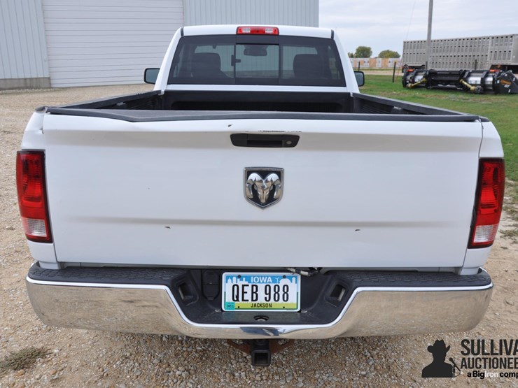 2014-ram-1500-slt-image-6