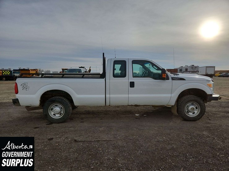 2011-ford-f250-image-24