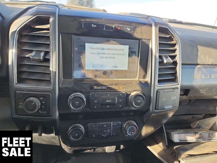 2021-ford-f250-image-13