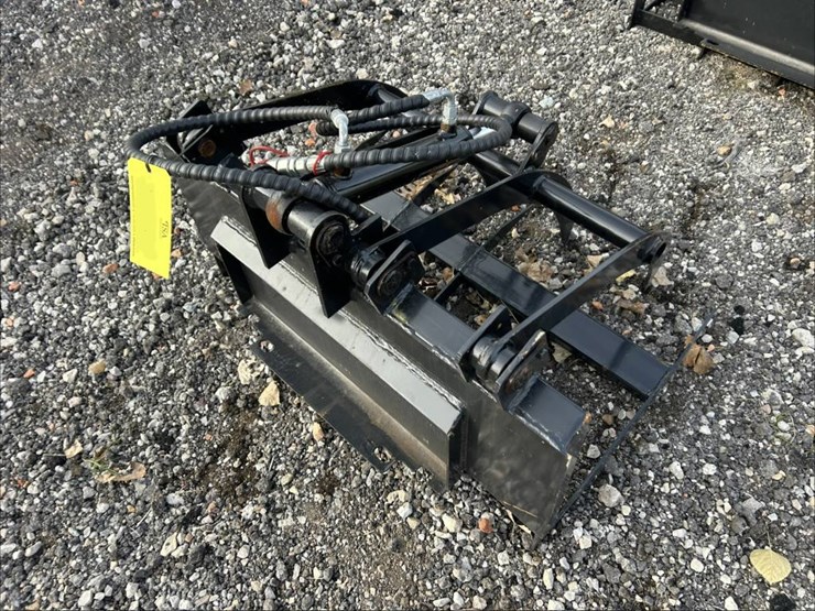 #2721-•-*unused*-mini-skid-steer-grapple-bucket-image-3