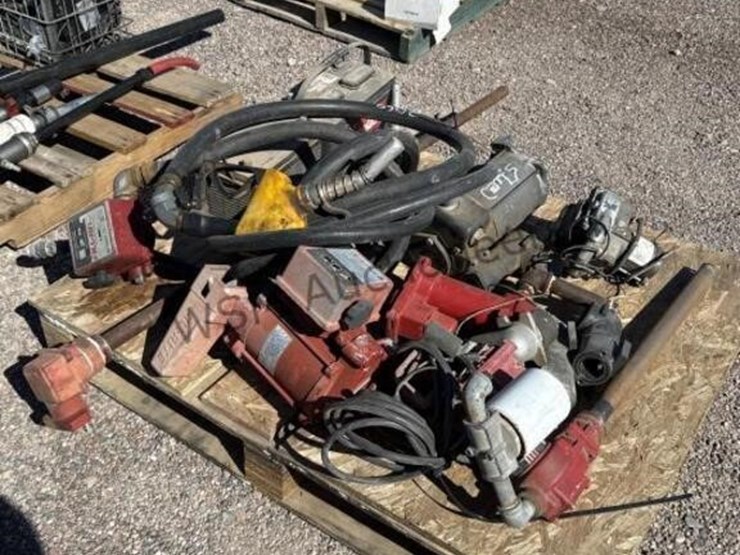 pallet-of-fuel-tank-pumps-and-batteries-image-3