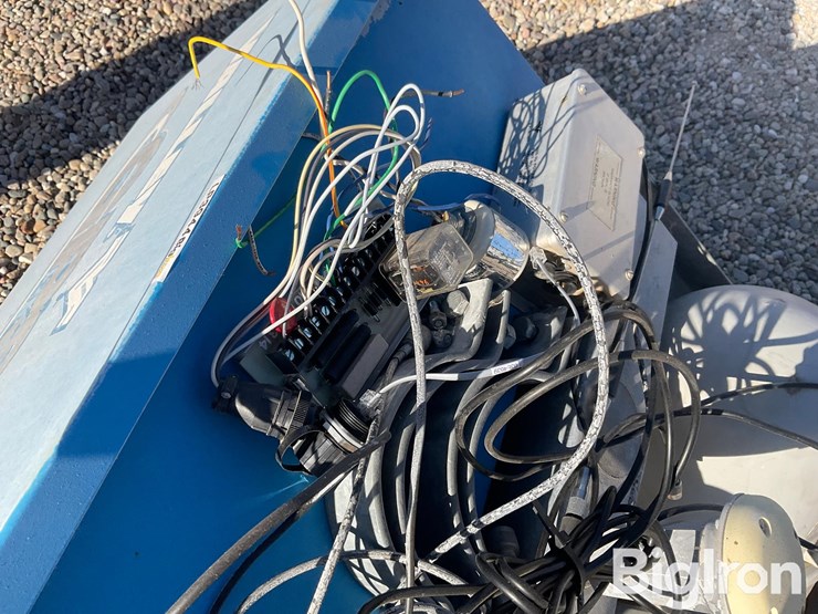 valley-gps-guidance-corner-arm-control-box-image-10