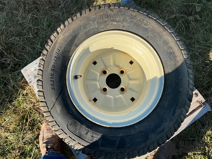 cub-cadet-24x10.50-12nhs-tire-on-4-bolt-rim-image-3