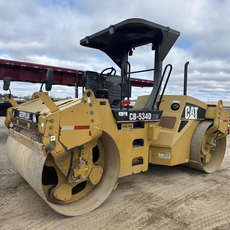 CATERPILLAR CB-534D