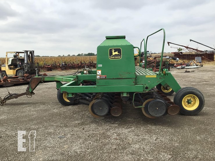 2000-john-deere-1560-image-4