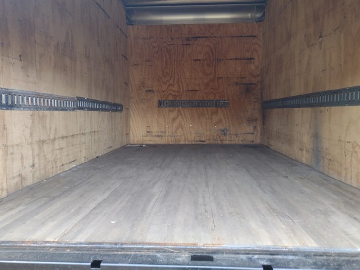 11-freightliner-truck^title^-(qea-4046)-image-20