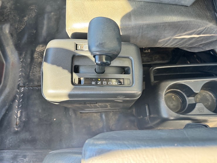 #16193-•-2016-hino-338v-van-body-truck-image-22