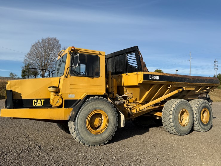 1995-caterpillar-d300d-image-1