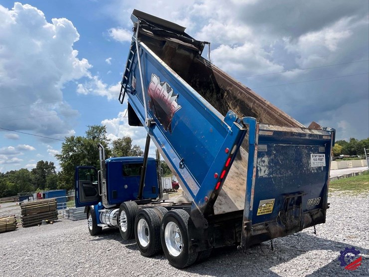 2016-kenworth-t880-image-93