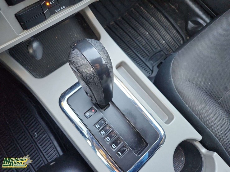 2008-ford-escape-xlt-image-10