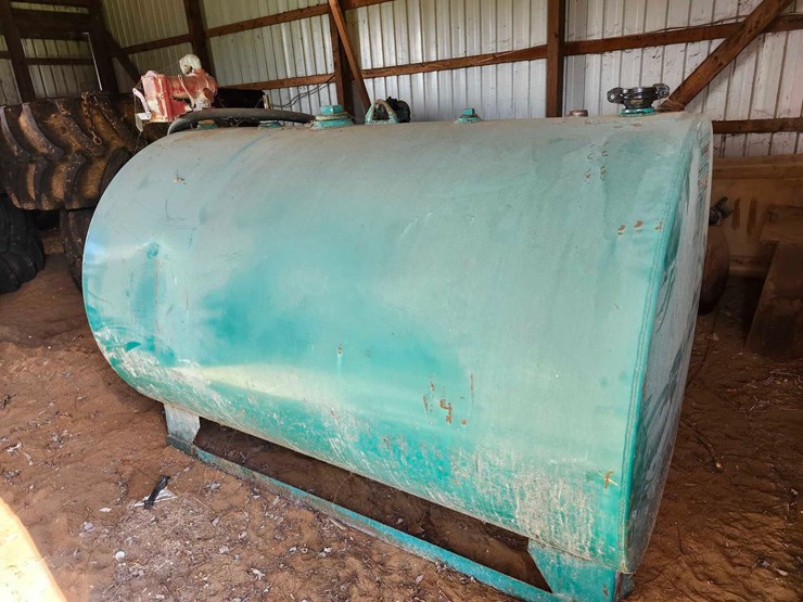 500-gal.-fuel-tank-w/pump-image-2
