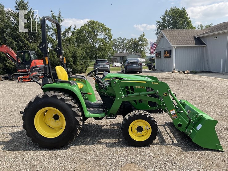 2024-john-deere-3025e-image-7