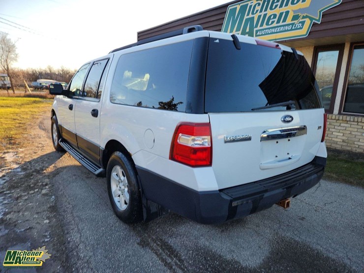 2014-ford-expedition-image-8